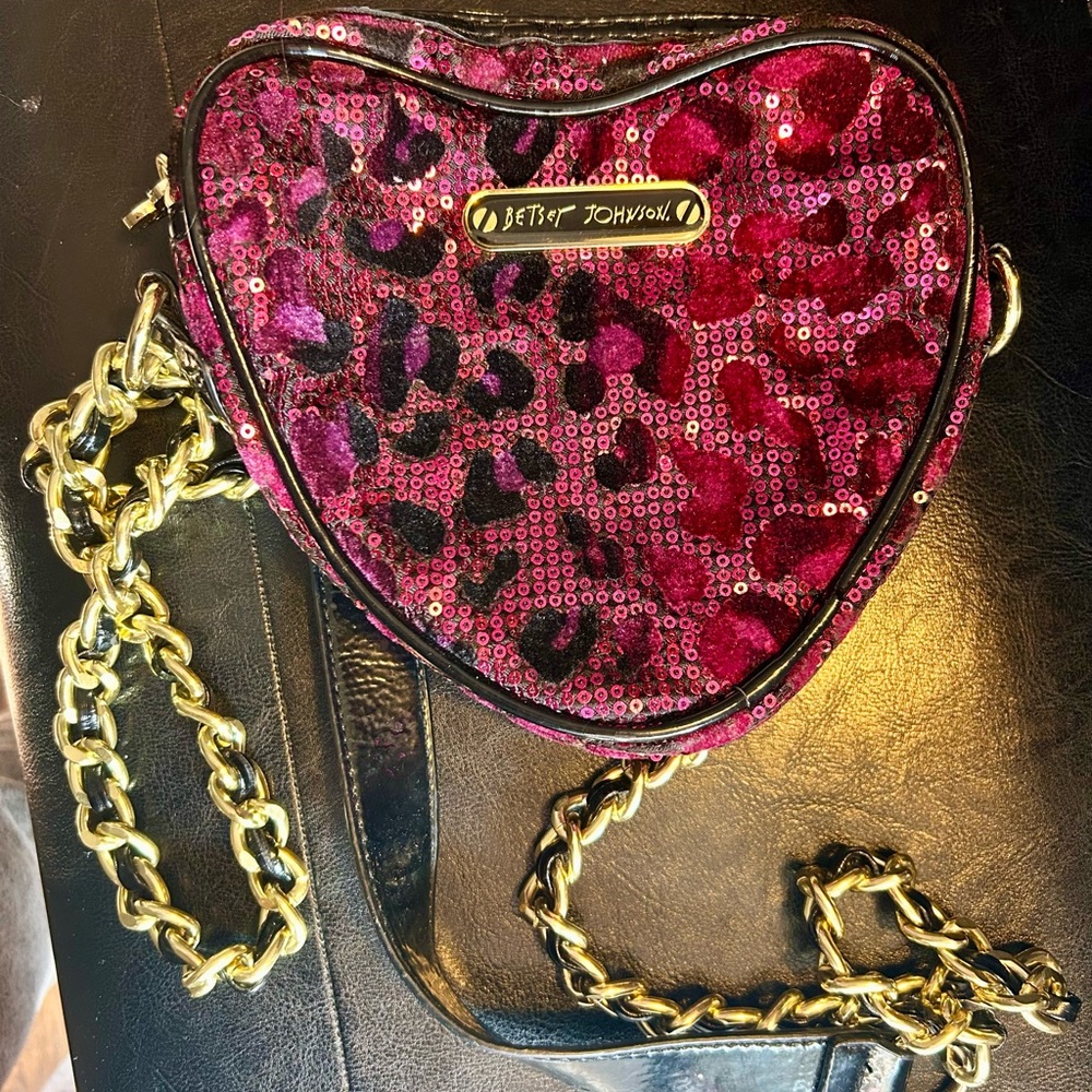 Betsey Johnson Fuchsia Leopard Mini Bag heart crossbody new